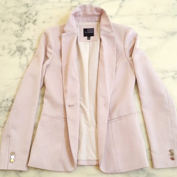 The Limited Cream Color Blazer w/textured fabric, lining, pockets, gold buttons. - Picture 4 of 5